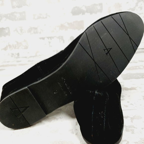 New Aquatalia Black Suede Round Toe Slip On Flats C247 - Picture 8 of 12